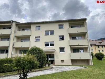 Schell zugreifen! Zentral gelegene, günstige Wohnung mit Loggia!