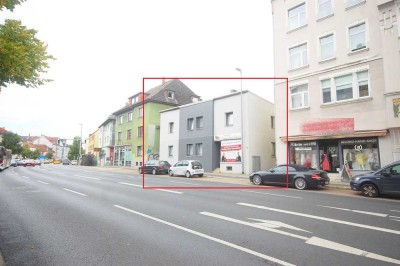 "Attraktives 2 Familienhaus mit Garagen und Ladenfläche in Top-Lage von Braunschweig"