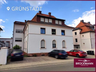 Lagevorteil garantiert: 3-Zimmer-DG-Wohnung mit Stellplatz in bester Stadtlage von Grünstadt