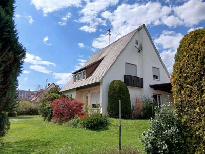 Charmantes Haus mit tollem Garten!