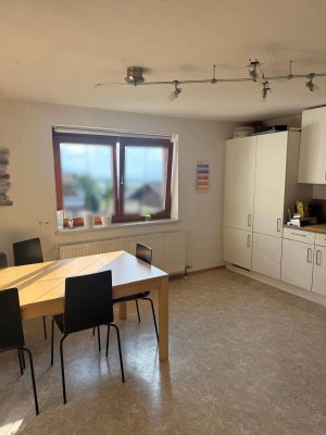 4-Zimmer-Wohnung in Weer - Helle Wohnung mit Aussicht und Balkon