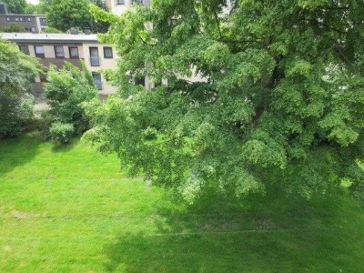 Schöne Wohnung: 3,5-Zimmer-Wohnung mit Balkon