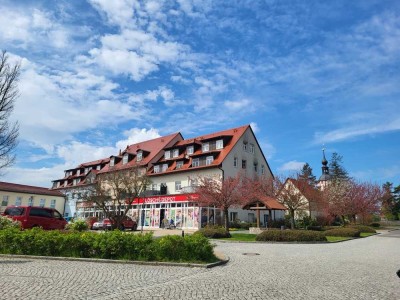 // Machern am Schloss // sonnige 2 Zimmer // Aufzug im Haus //