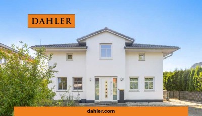 Wohnen für Individualisten, großzügige Stadtvilla mit zeitloser Eleganz – Wohlfühlen in Pinneberg!