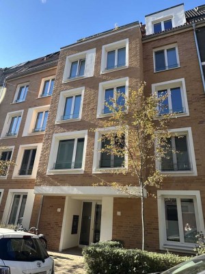 Neustadt "Kleine Weser": Moderne, exklusive und ruhige 3 Zi.- Whg. mit Balkon, EBK, Keller u. TG-SP
