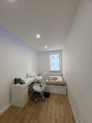 Gemütliches 11 m²-Zimmer in 67 m²-Wohnung teilmöbliert