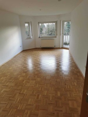 Ruhiges Wohnen in Worms-Hochheim: Charmante Wohnung mit 160 m²