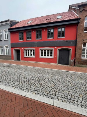 Stilvolle 2-Zimmer-Maisonette-Wohnung mit EBK in Gadebusch