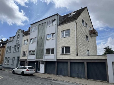 Großzügige Maisonette-Eigentumswohnung mit Balkon und Garage in Moers-Zentrum