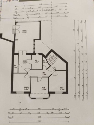 895 € - 112 m² - 4.0 Zi.
sanierte Etagenwohnung im 1. OG in Innenstadtlage