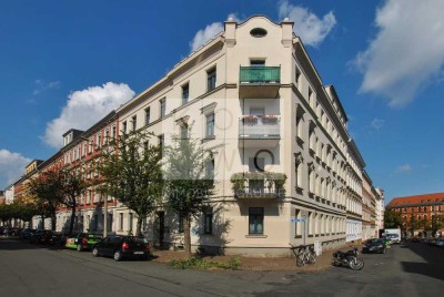 2-Zimmer-Wohnung mit Dachterrasse & Einbauküche in Leipzig-Stötteritz