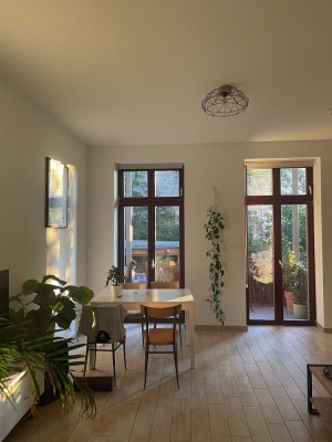 Wunderschöne 3 Raum Altbauwohnung in der Magdeburger Altstadt mit Balkon und Terrasse