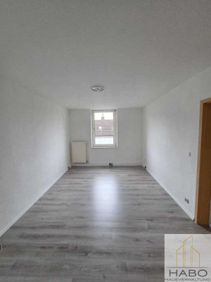 *Dachgeschosswohnung mit Platz ohne Ende*