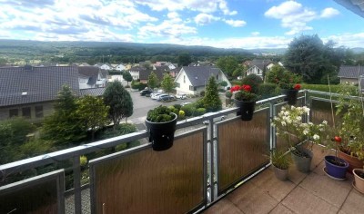 Bad Bodendorf-Am Sonnenberg! Helle top 3-Zi-Wohnung mit großem Süd-Balkon und Garage