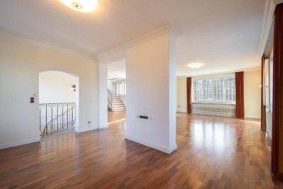 Lichtdurchflutetes Traumhaus am höchsten Punkt von Neu-Anif