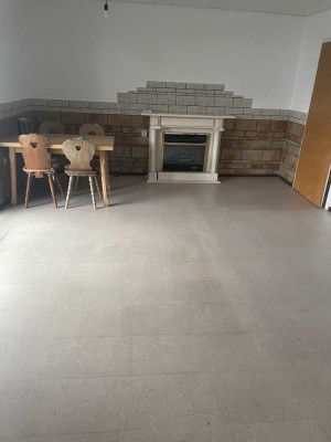 Schöne 4-Zimmer-Wohnung mit Balkon und grosse Garten in Sandelshausen/Mainburg