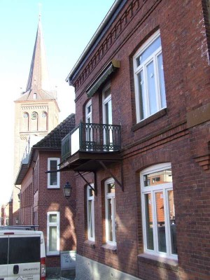 Plön, Zentrum, 3Zimmer-Maisonette-Wohnung mit Galerie, Terasse und extra Balkon