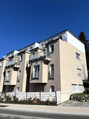 Zentral gelegene 2-Zimmer-Wohnung mit Balkon, EBK und großzügigem Kellerraum in Leonberg