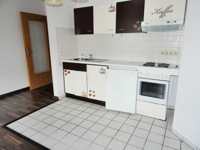 ** mit Küche ** 2 Zimmer Wohnung in Langenhessen zu vermieten !