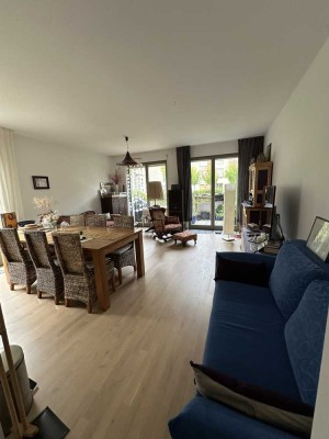 Moderne 2-Zimmer Wohnung mit Terrasse und Garten