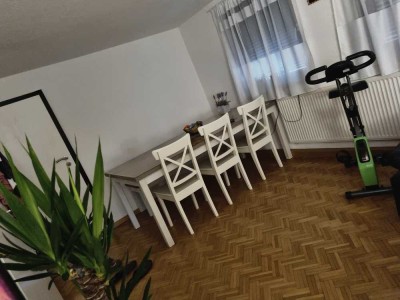 Freundliche 2-Zimmer-DG-Wohnung in Obrigheim