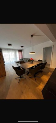 Nachmieter gesucht ! Exklusive 4-Zimmer-Wohnung mit gehobener Innenausstattung