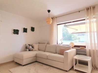 Helle, ansprechende 1,5-Raum-Wohnung in Reutlingen-72766 möbliert, mit Schwimmbad und Sauna