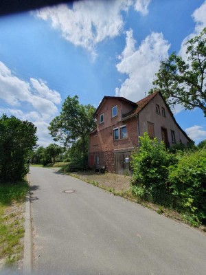 Reparaturbedürftiges Haus in Windischbuchen/Eichenbühl