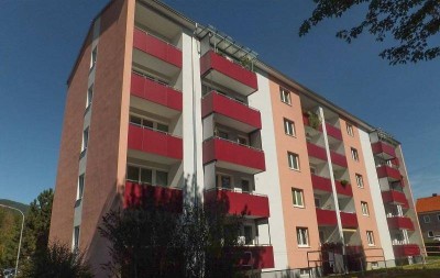 PROVISIONSFREI - Helle 2-Zimmer-Wohnung im letzten Obergeschoss mit Loggia - geförderte Miete - 2 Zimmer