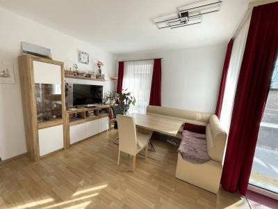 Helle 3-Zimmer-Wohnung mit Balkon