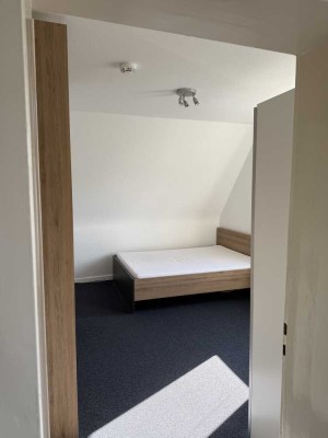 Ab 01.07.25 frei: 2-Zimmer-Wohnung in Salzgitter + Möbel