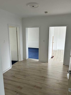 Großzügig und hell! 3-Zimmer Wohnung mit Balkon