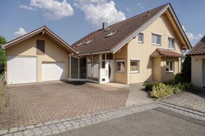 TRAUMHAFTES ZWEIFAMILIENHAUS IN BESTLAGE