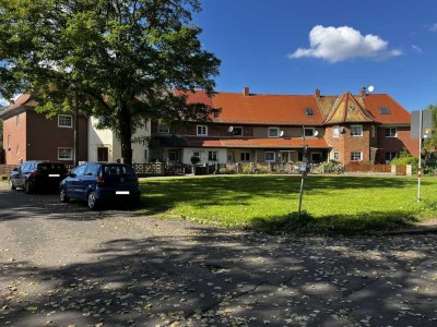 Ein Park als Nachbar: Historisches Wohnhaus zum selbstverwirklichen in ruhiger Lage!!!