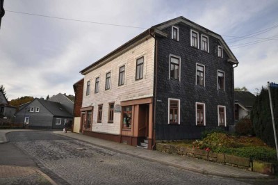 Wohn- und Geschäftshaus
