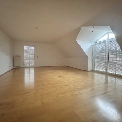 Besondere,großzügige Maisonette Wohnung mitten in Meitingen