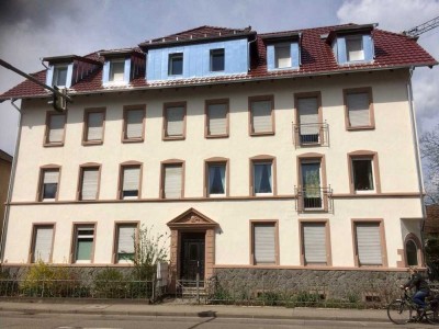 3 Zimmer Wohnung in saniertem Altbau mit Balkon und Keller - zentral in Oberkirch