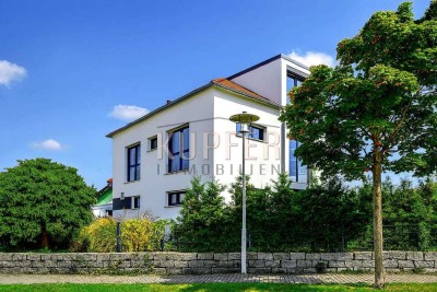 Modernes Effizienzhaus A+ mit Gartenidylle in begehrter Wohngegend!