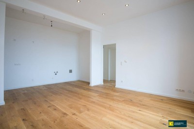 Sanierte 2-Zimmer-Wohnung in geschichtsträchtigem Gebäude | Provisionsfrei