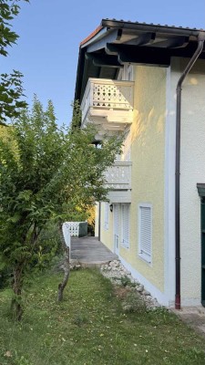 Attraktive 5-Zimmer-Doppelhaushälfte mit gehobener Innenausstattung in Traunstein