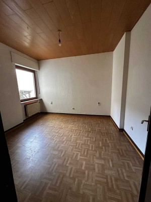 Trier-Süd gemütliche Etagenwohnung mit sehr guter ÖPNV Anbindung (z.b Luxemburg Pendler)