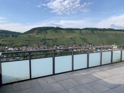 Moderne 3 Zimmer Penthouse-Wohnung mit 30qm Dachterasse