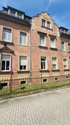 Stilvolle 2-Zimmer-Erdgeschosswohnung mit Balkon in Dresden