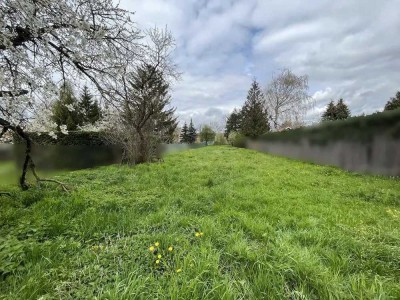 Der Bungalow mit dem charmanten Walmdach – stufenlos glücklich sein in Grabe
