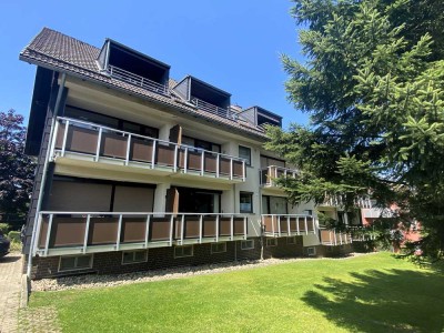 Renovieren Sie nach ihrem Geschmack: Helle 2-Zimmer Wohnung mit Balkon und Stellplatz