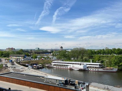 * exklusives Penthouse mit grandiosem Ausblick, Dachterrasse, gemütlichem Kamin und Sauna *