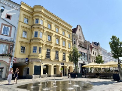 Gemütliche 2-Raumwohnung mit Einbauküche direkt beim Stadtplatz!