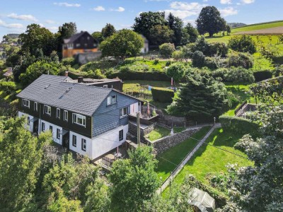 ++Krumhermsdorf, Neustadt: Einmaliges Familiendomizil mit Ferienwohnungen, Traumgarten & Garage!++