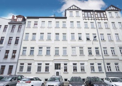 Helle 4-Zimmer-Wohnung mit Balkon in Leipzig