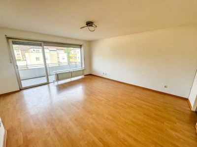 Helle 2-Zimmer-DG-Wohnung in zentraler Lage von Eschborn!